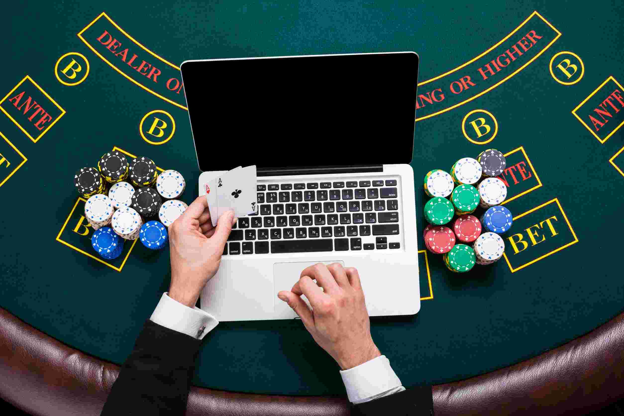 Blackjack Dealer Rules | Beat The Dealer | GuruCasinoBonus